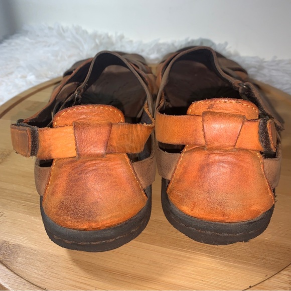 Børn Sandals Strappy Flat Slingback Leather Women’s Sz 9 Tangerine & Sand - Picture 3 of 10